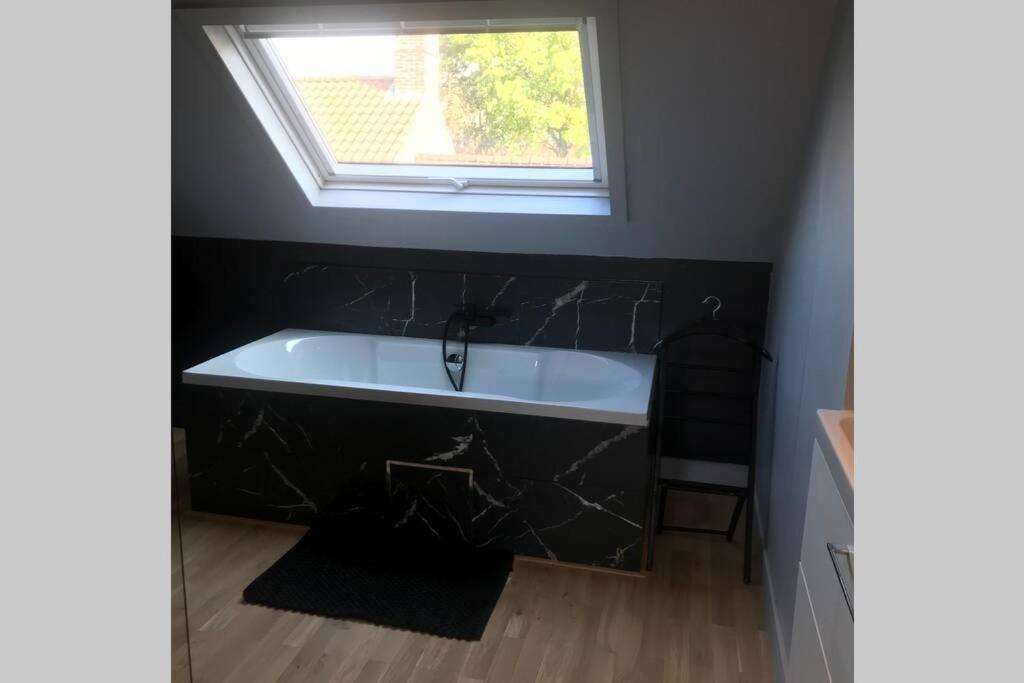 Suite Centrum Brugge With Infrarood Sauna المظهر الخارجي الصورة